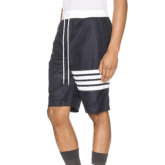 トムブラウン THOM BROWNE メンズショートパンツ MJQ087A 3193 415