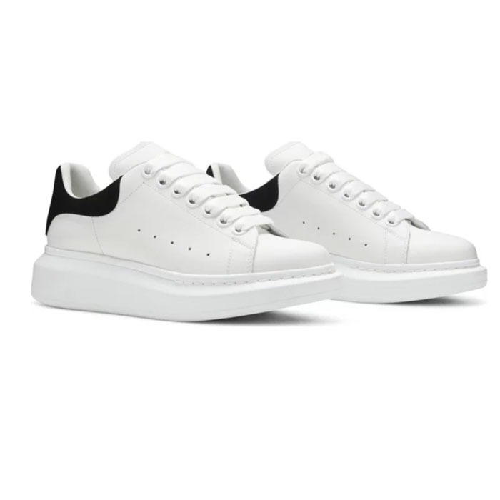アレキサンダー マックイーン ALEXANDER MCQUEEN レディース オーバーサイズ スニーカー「ホワイト ブラック」 553770 WHGP7 9061